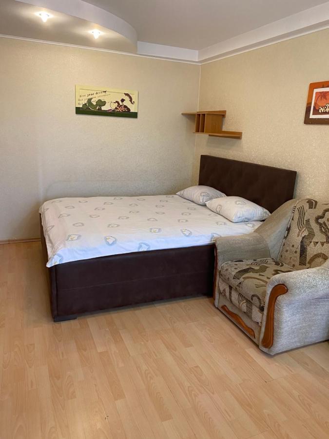 Studio On Vandy Vasylevskoi 8 Kiev Ngoại thất bức ảnh