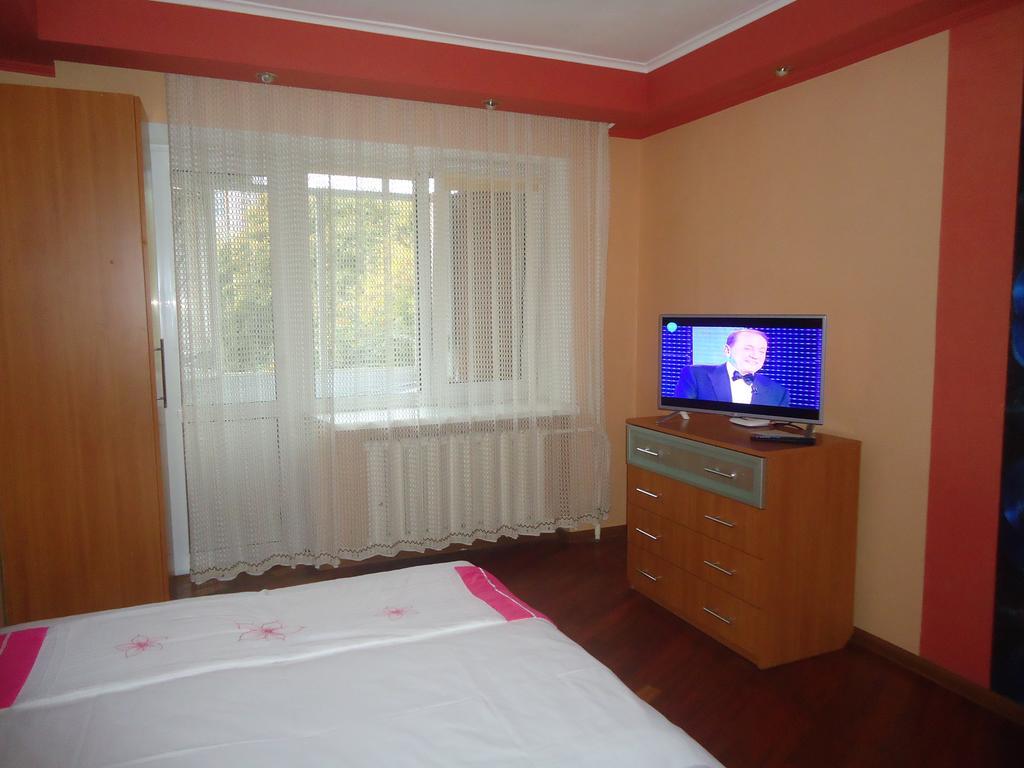 Studio On Vandy Vasylevskoi 8 Kiev Ngoại thất bức ảnh